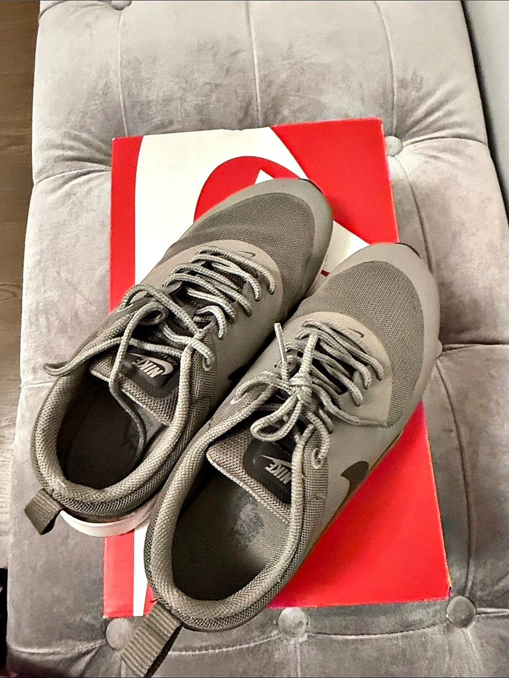Nike Revolution 5 Athletic Sneakers Gray & White US 7.5